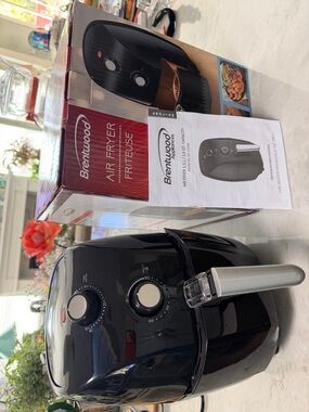 Brentwood Black Air Fryer - Compact Home Kitchen Fryer